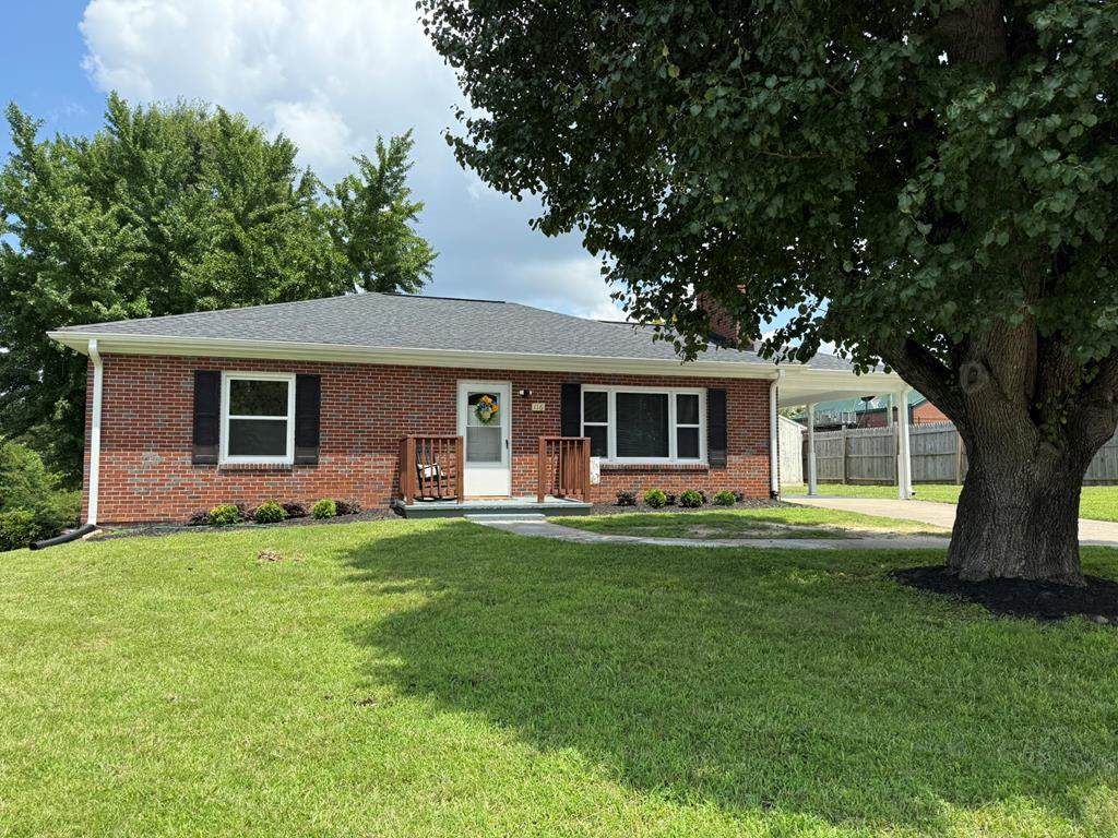 116 Pineview Dr - Photo 1