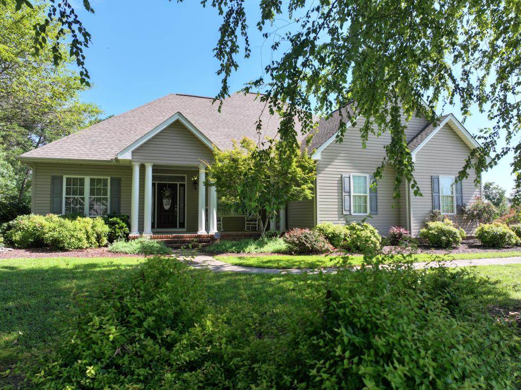 155 Foxberry Ln - Photo 1