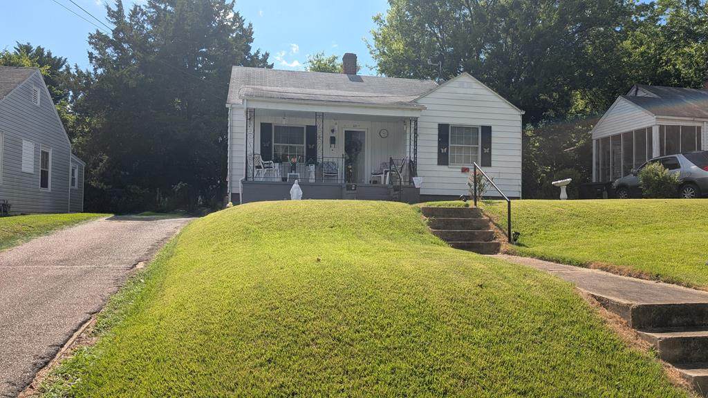 231 Locust Ln - Photo 1