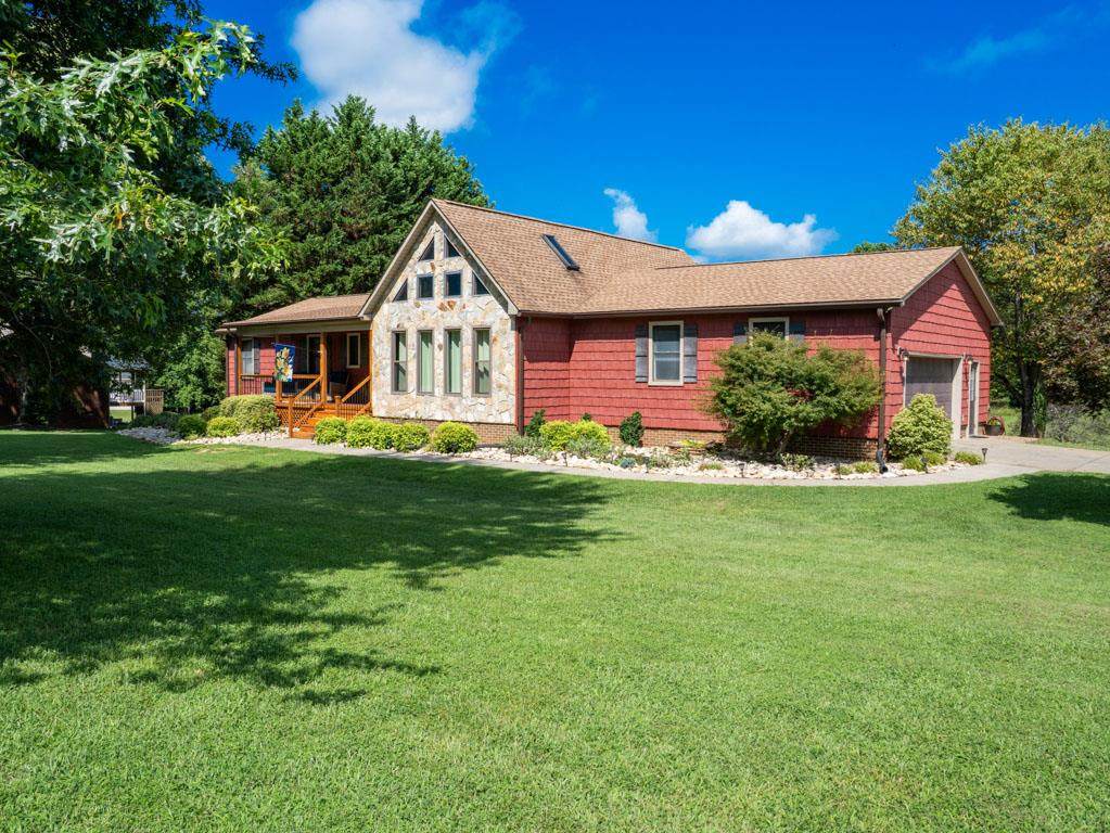 665 Poplar Trace - Photo 1