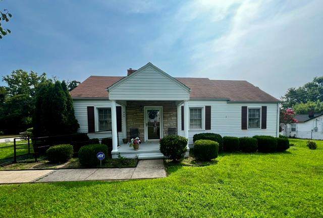 439 Peach St - Photo 1