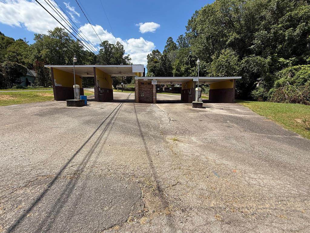 330 Callands Rd - Photo 1