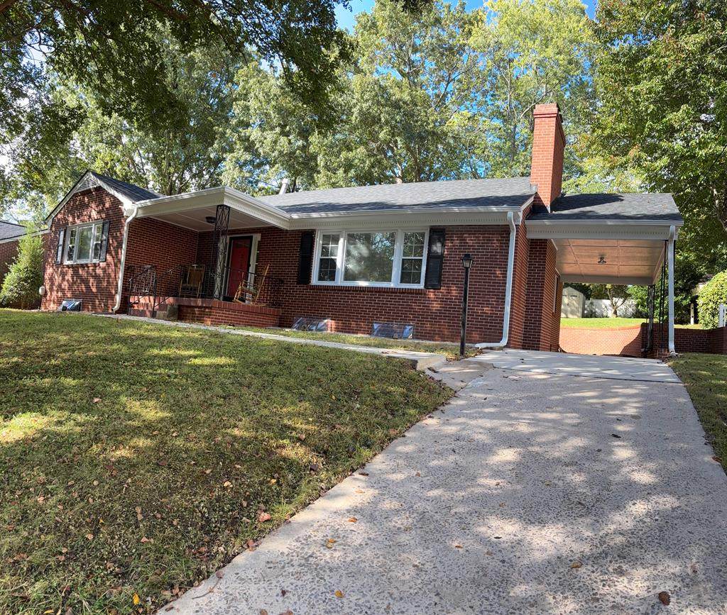 212 Grove Park Cir - Photo 1