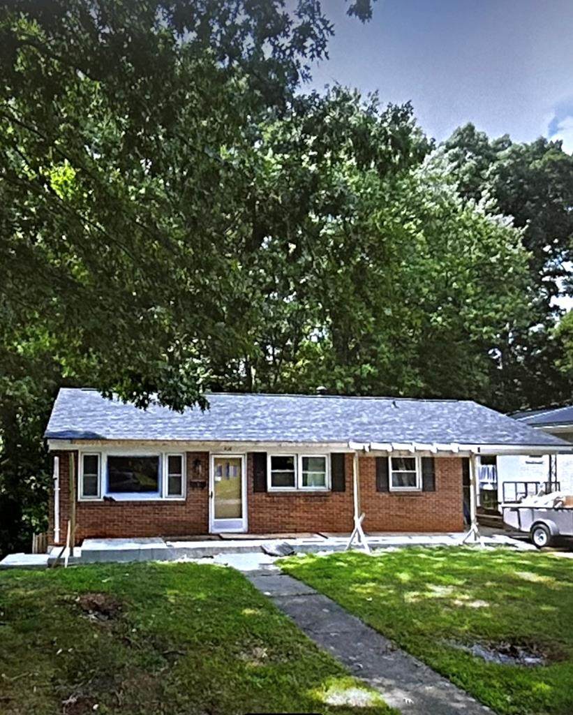 408 Westview Dr - Photo 1