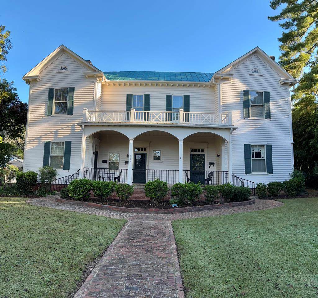 1612 Irish St - Photo 1