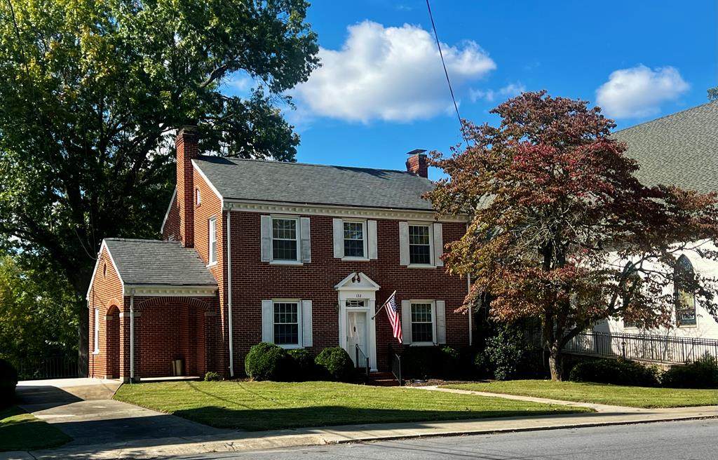 132 N Main St - Photo 1