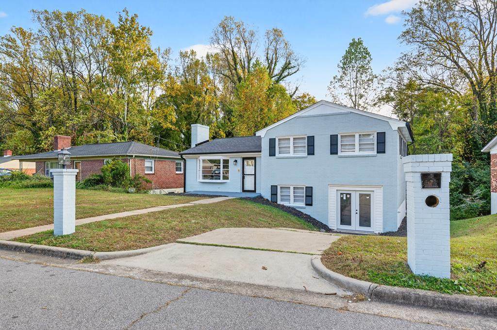 146 Fairlawn Dr - Photo 1