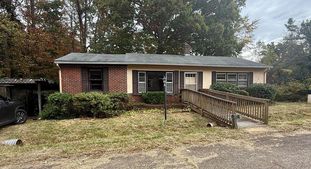 92 Community Ave - Photo 1