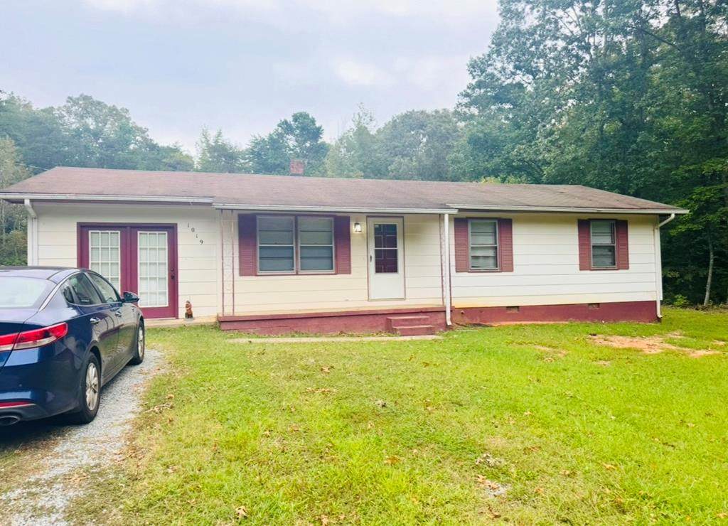 1019 Shelton Dr - Photo 1