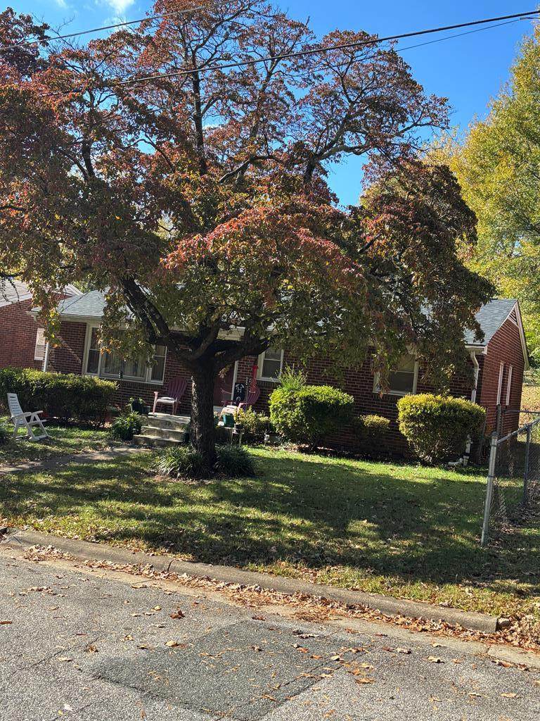 1539 Myrtle Ave - Photo 1