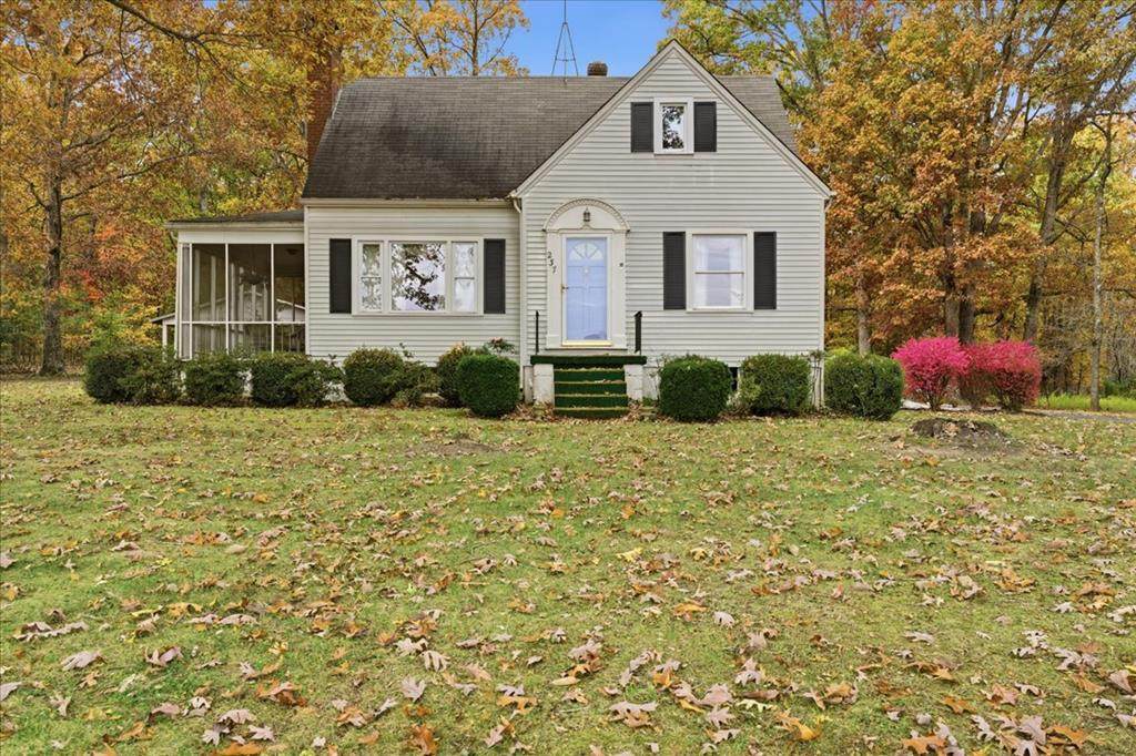 237 Cheyenne Ln - Photo 1