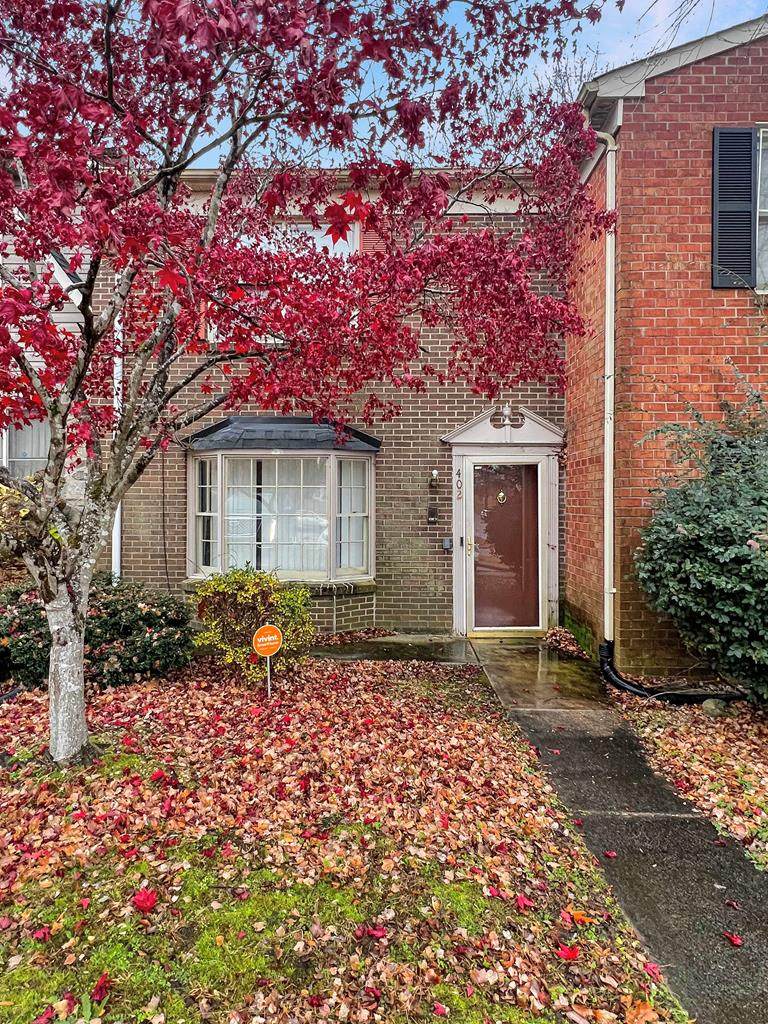 402 Seminole Trl - Photo 1