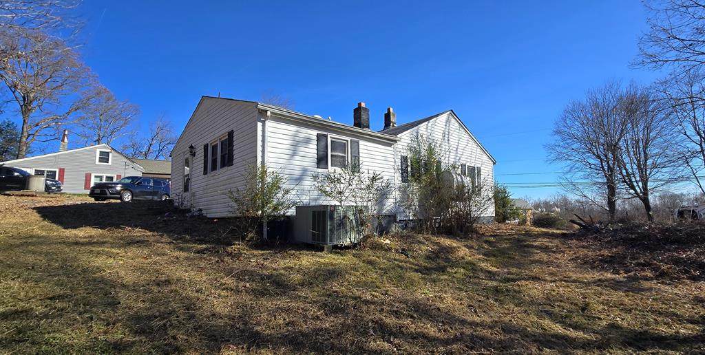 2196 Campview Rd - Photo 1