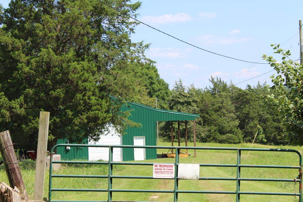 388 White Oak Cir - Photo 1