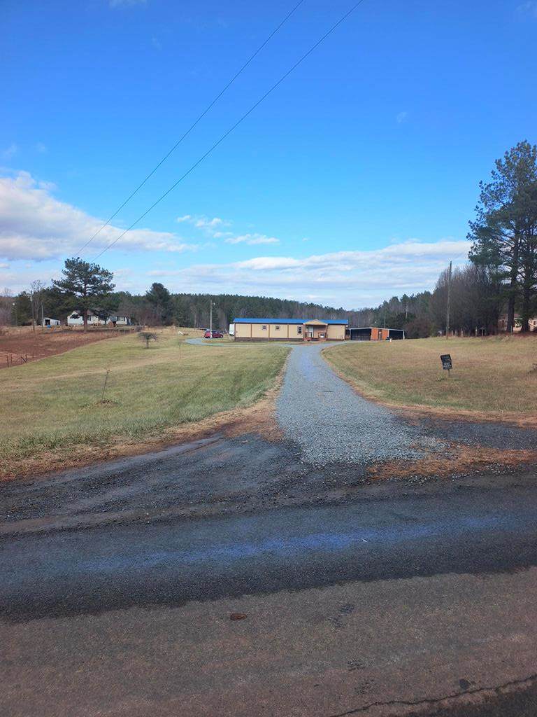 1773 Wade Rd - Photo 1