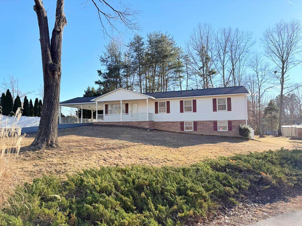 311 Bent Tree Ct - Photo 1