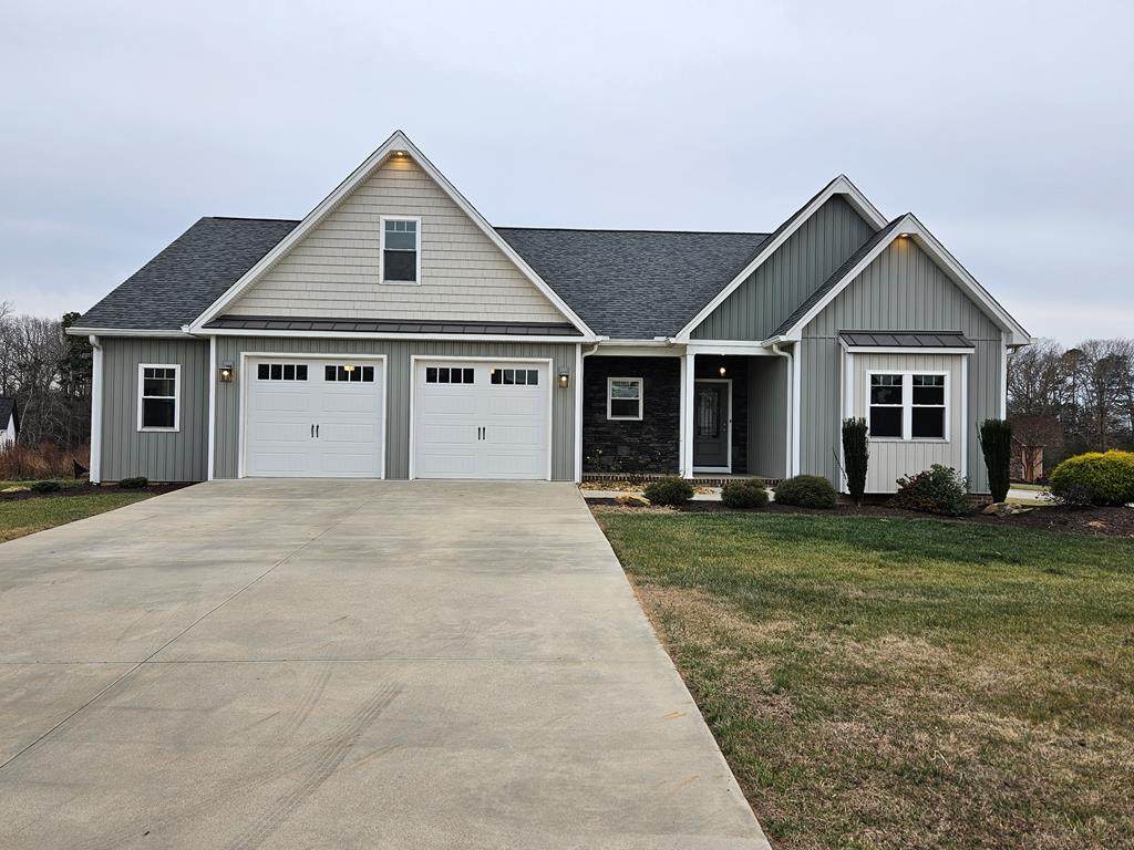 165 Cross Creek Ln - Photo 1