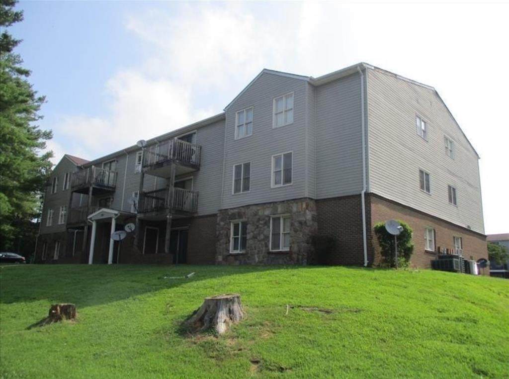 201 Seminole Trl - Photo 1