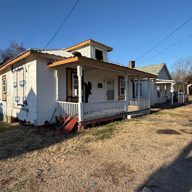 306 Overby St - Photo 1