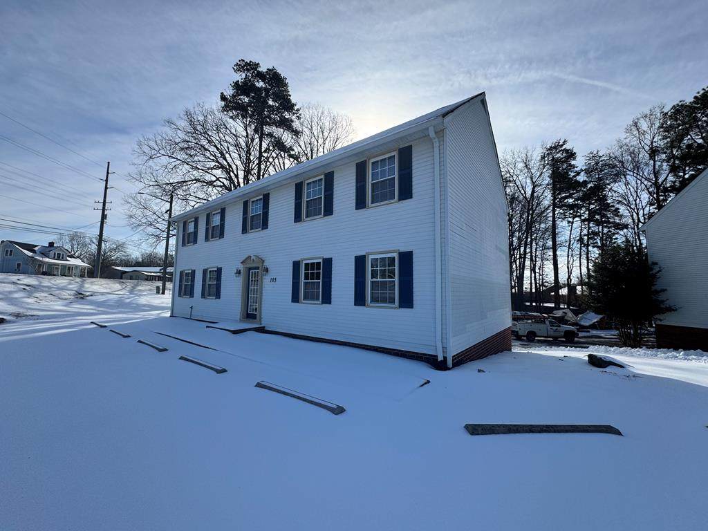 105 Vicar Pl - Photo 1