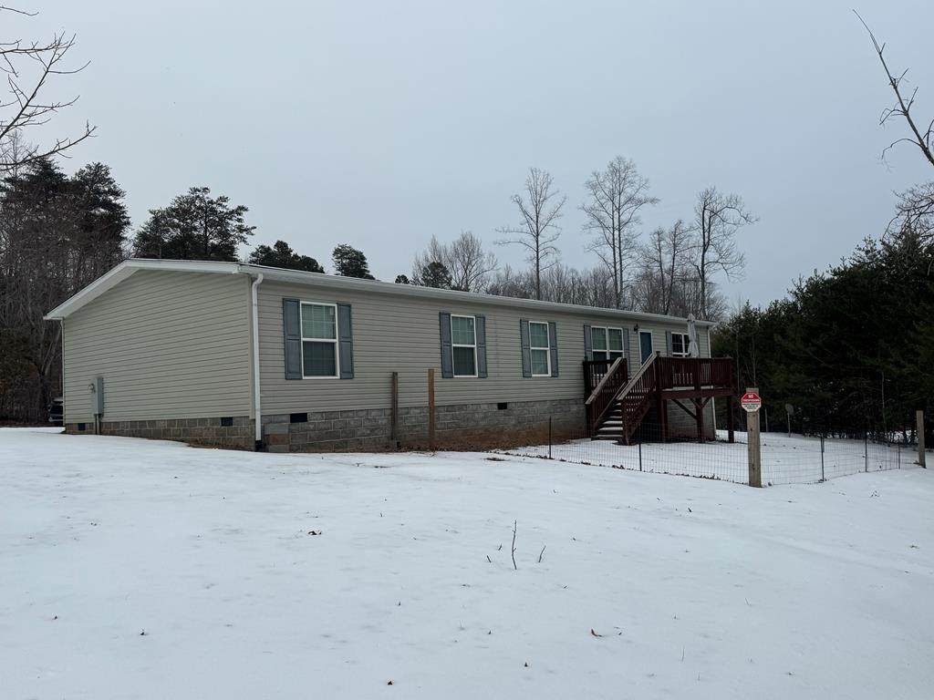 720 White Oak Cir - Photo 1