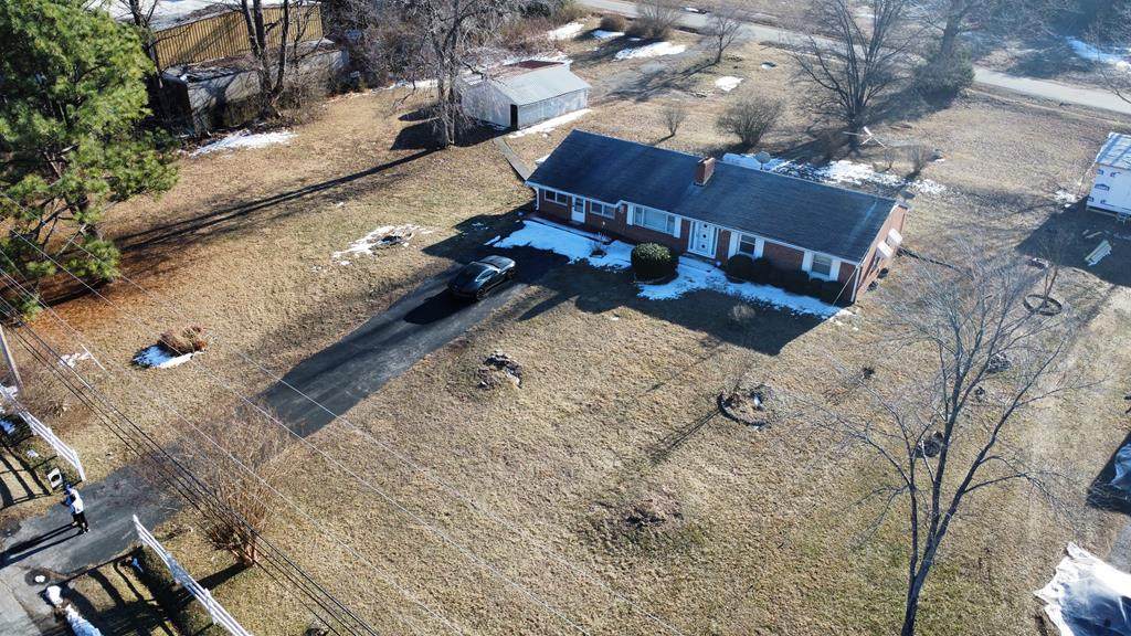 340 Hawkins Rd - Photo 1