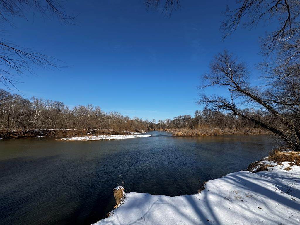 5202 Philpott Rd - Photo 1