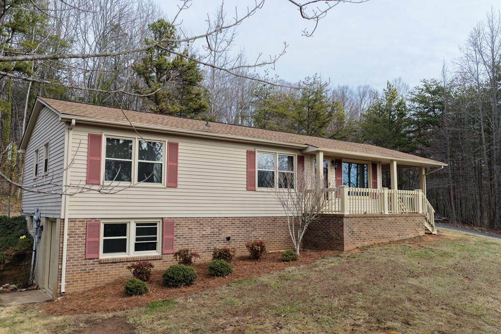 2361 Snakepath Rd - Photo 1