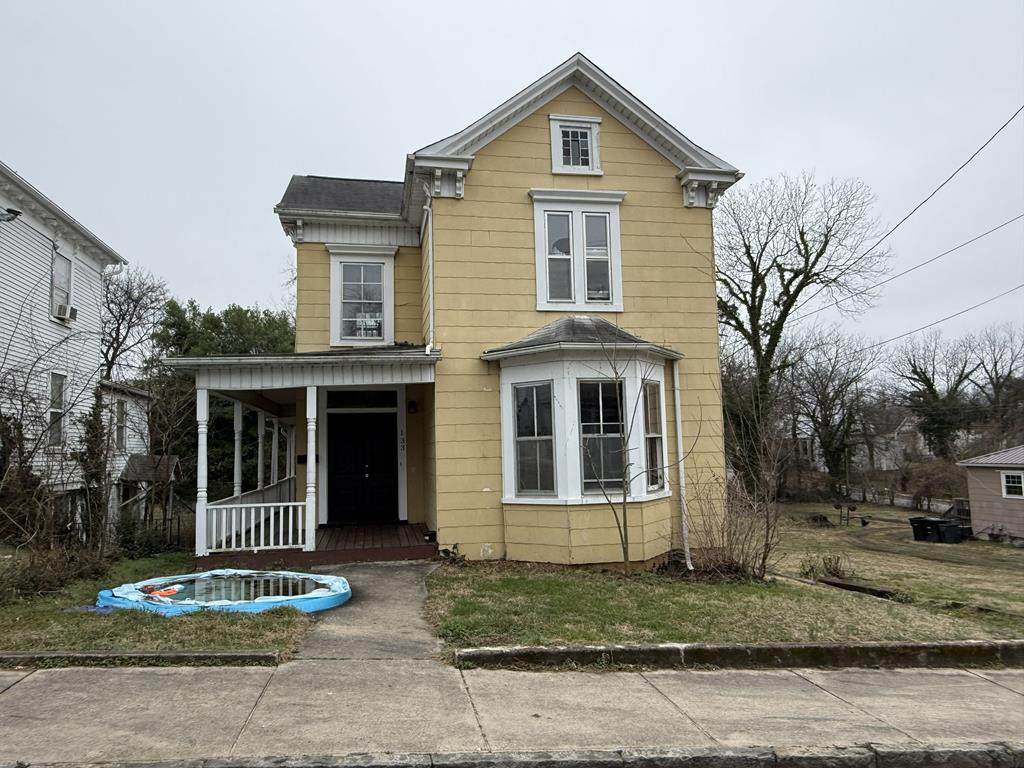 133 W Thomas St - Photo 1