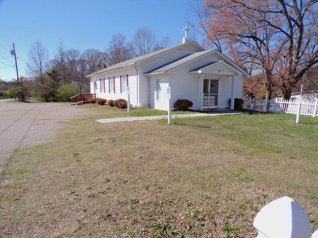 715 Holland Rd - Photo 1