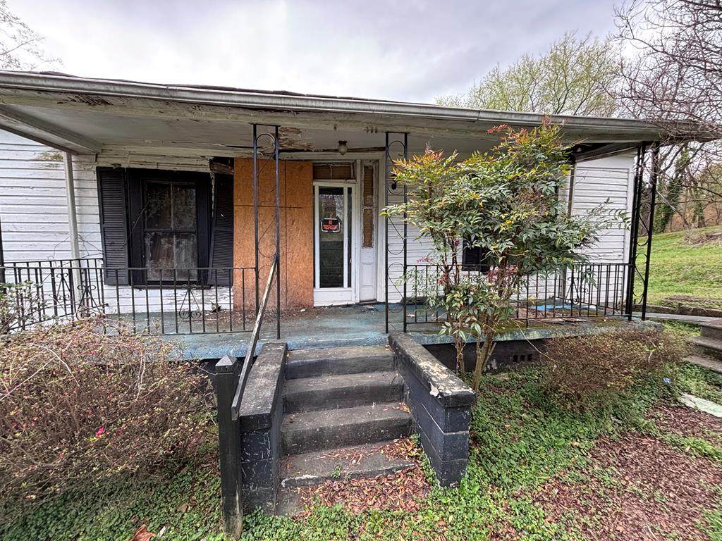 138 Midland St - Photo 1