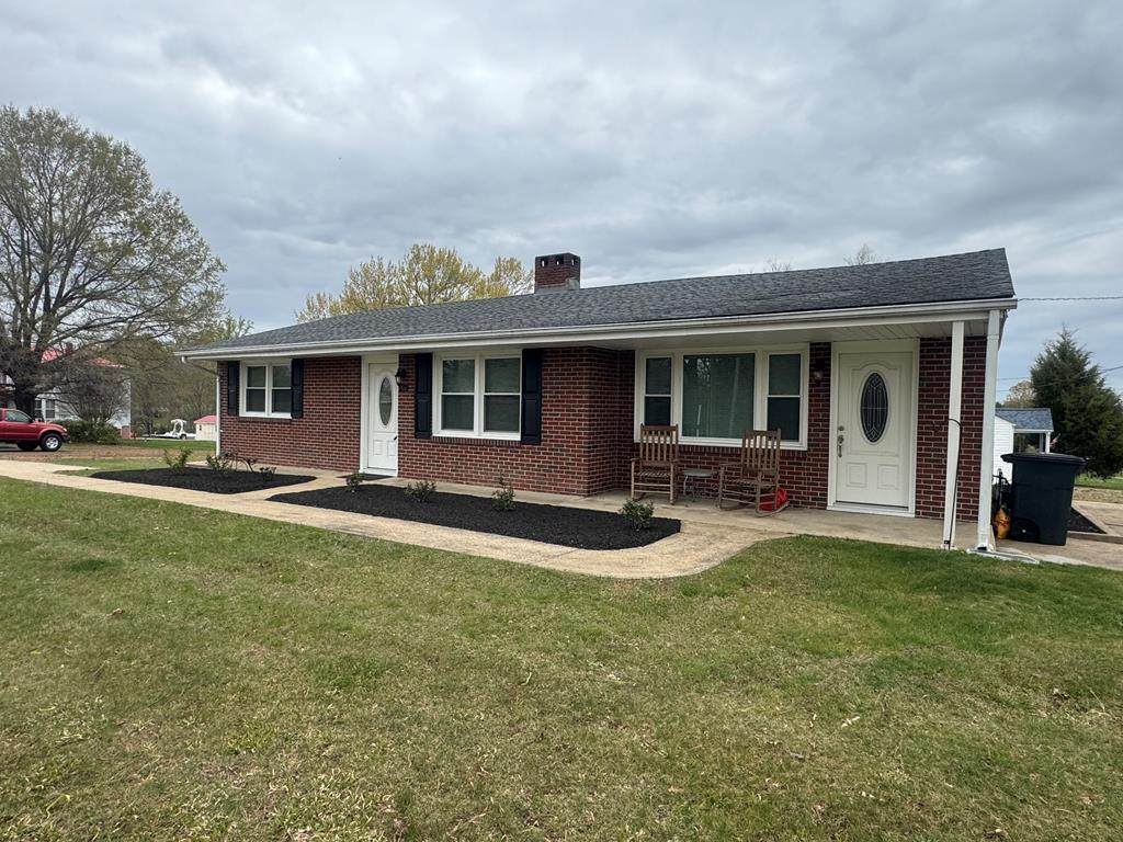 1900 Westover Dr - Photo 1