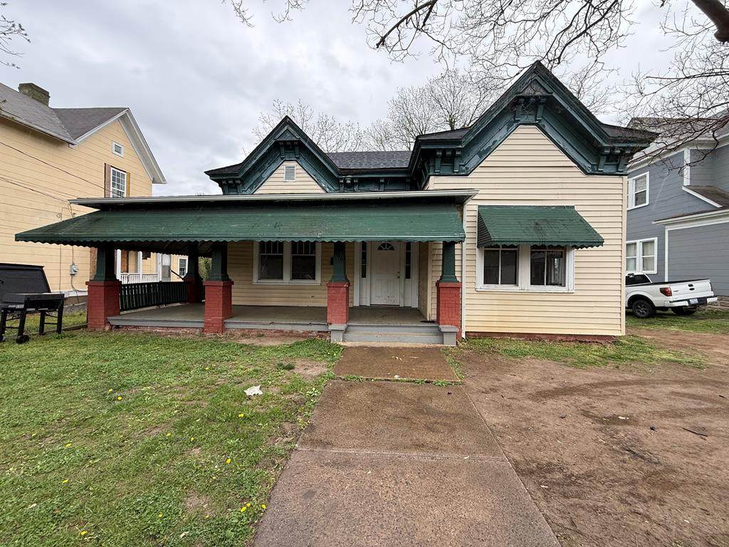 1446 North Main St - Photo 1