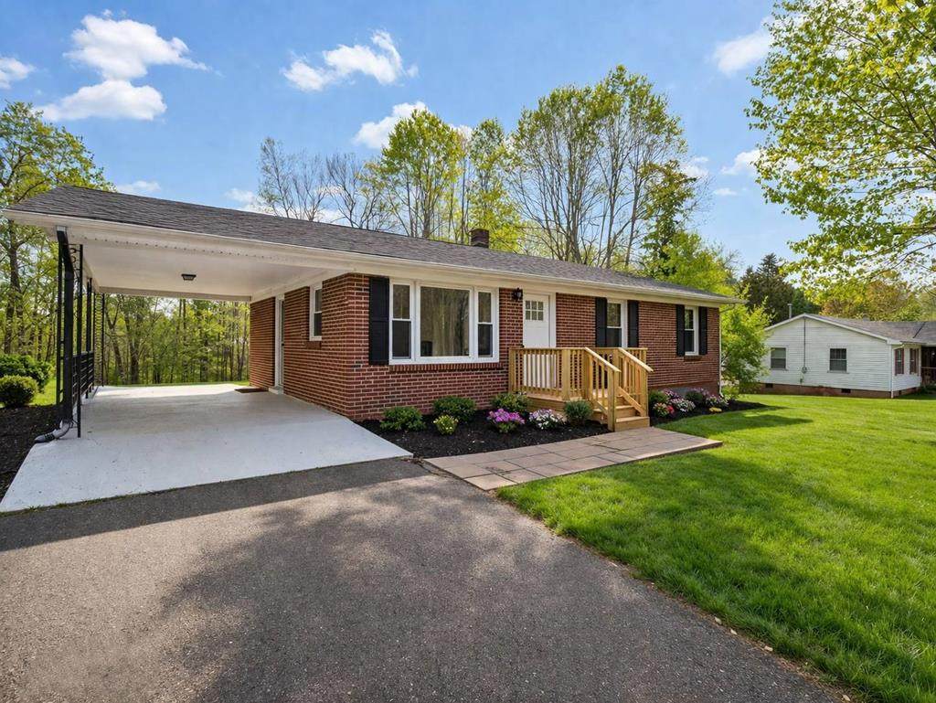 3420 Wyatt Farm Rd - Photo 1