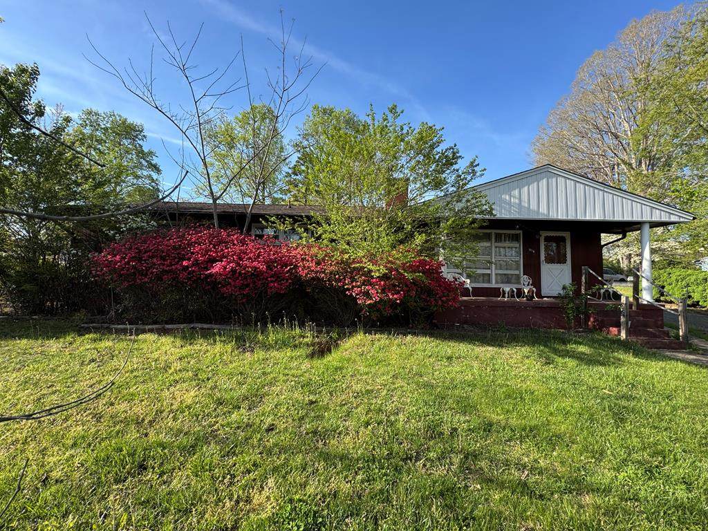 1367 Daniels Creek Rd - Photo 1