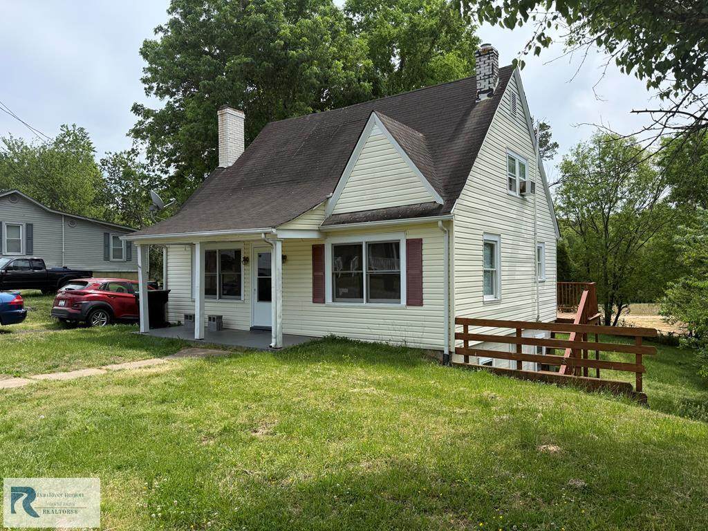 160 American Legion Blvd - Photo 1