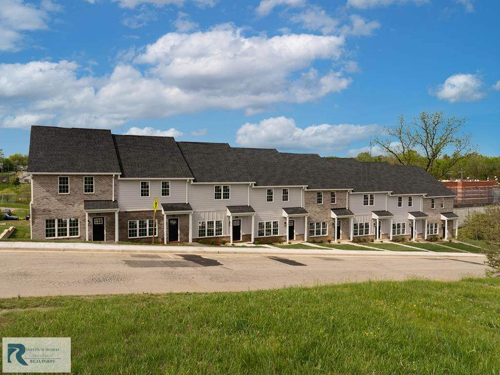 620 Monument St - Photo 1