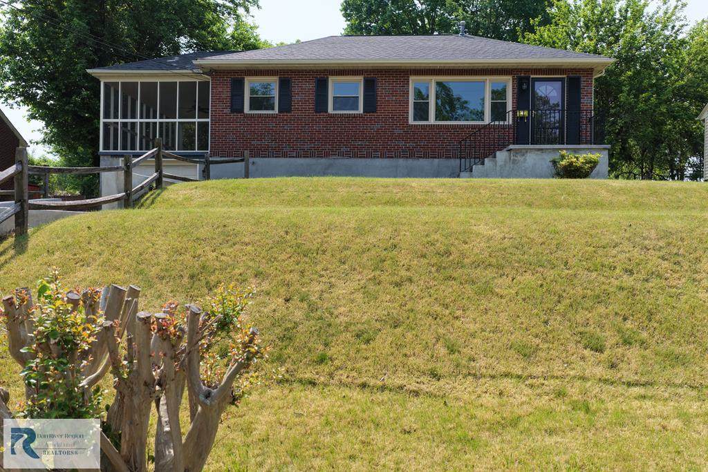 352 Norwood Dr - Photo 1