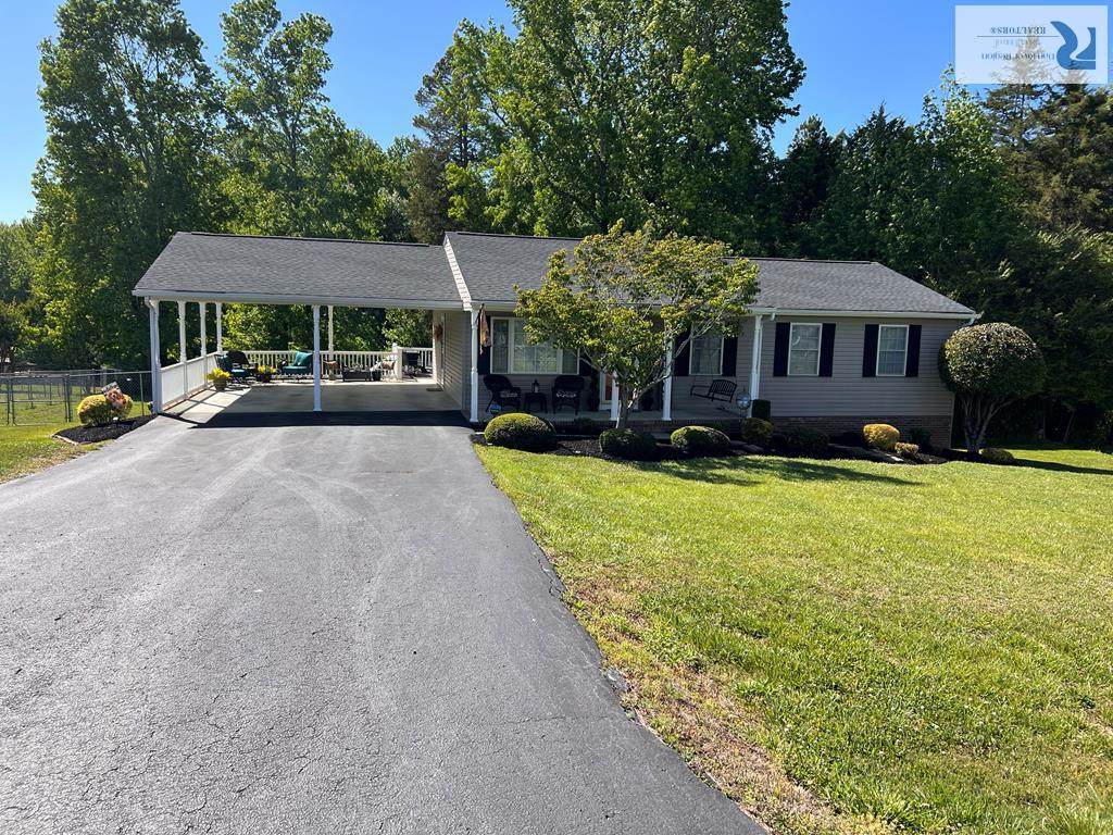 103 Walker Pl - Photo 1
