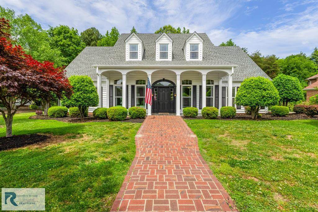 230 Shoreham Dr - Photo 1