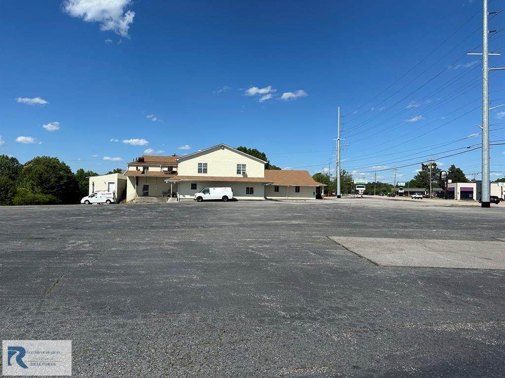 https://bt-photos.global.ssl.fastly.net/danriver/orig_boomver_1_78743-2.jpg