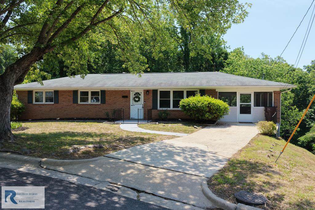 163 Brookview Rd - Photo 1