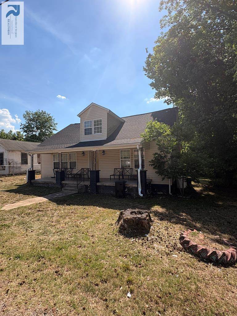 346 Oaktree Ln - Photo 1