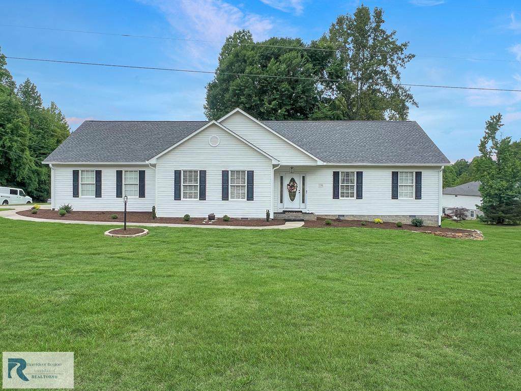 196 Jenny Ln - Photo 1