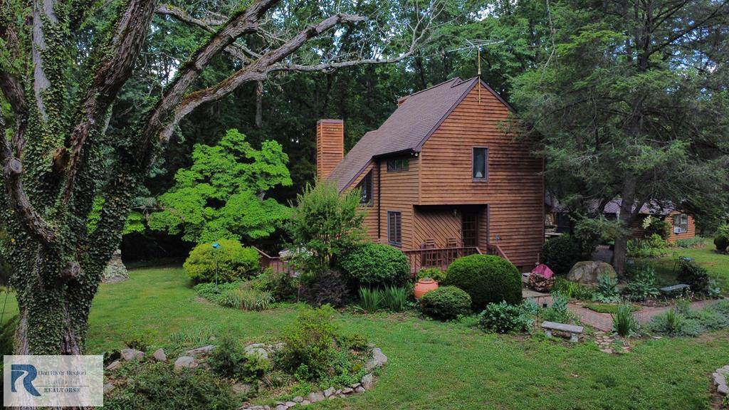 196 Mountain Top Dr - Photo 1