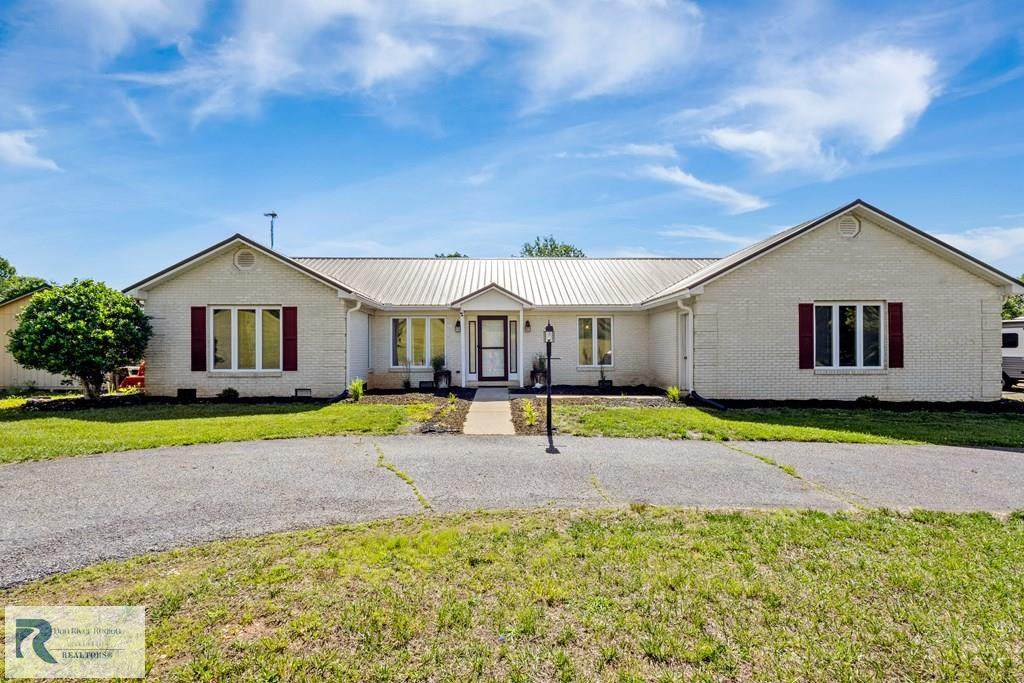 4220 Mountain Valley Rd - Photo 1