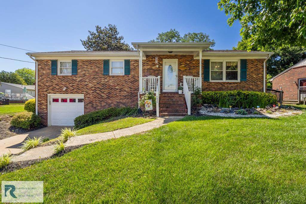 6038 Kenridge Cir - Photo 1