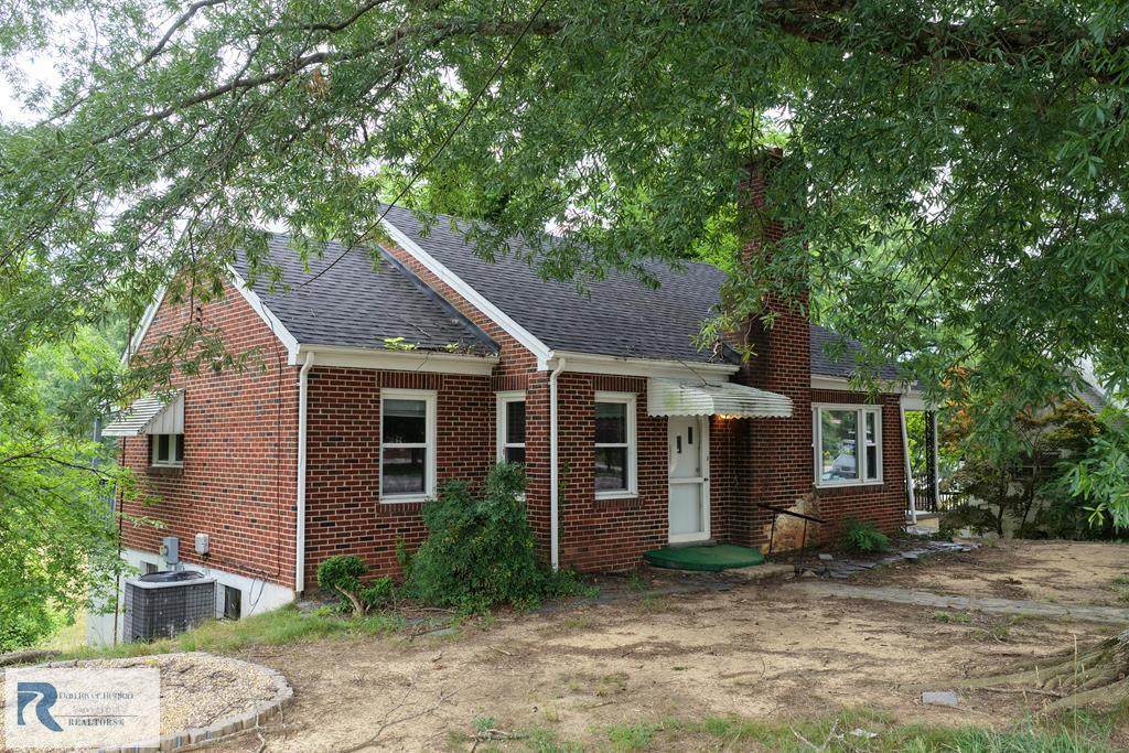 2028 Westover Dr - Photo 1