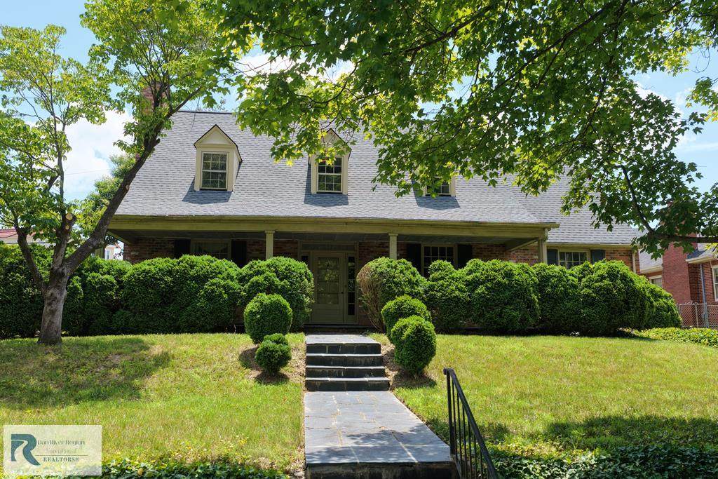 121 Fenton Pl - Photo 1