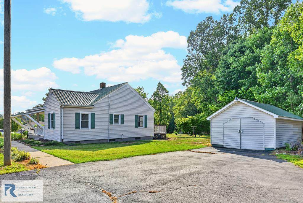 5996 Kentuck Rd - Photo 1